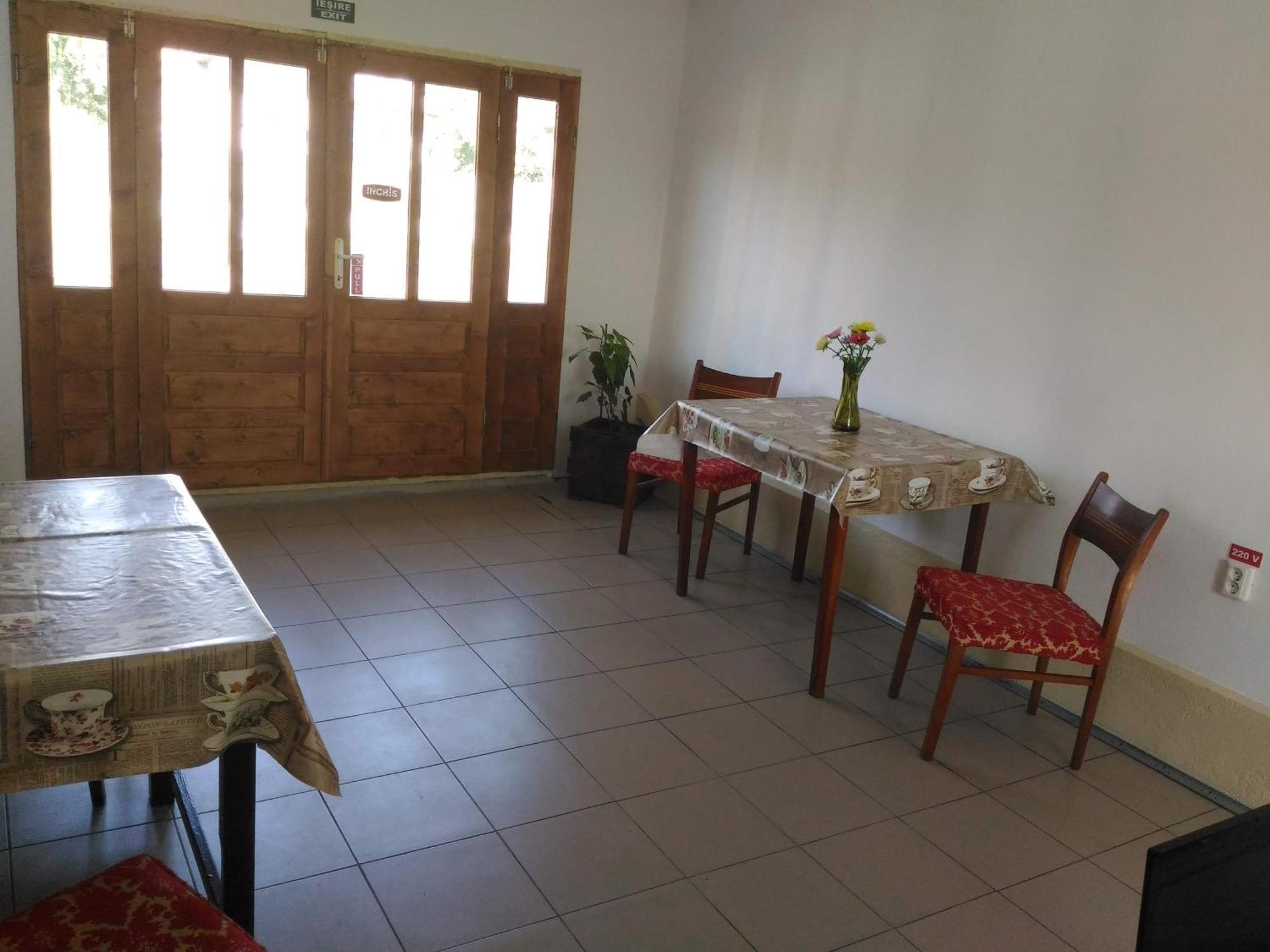 Edelweiss Guesthouse, Glamping And Camping Suhaia Exterior foto