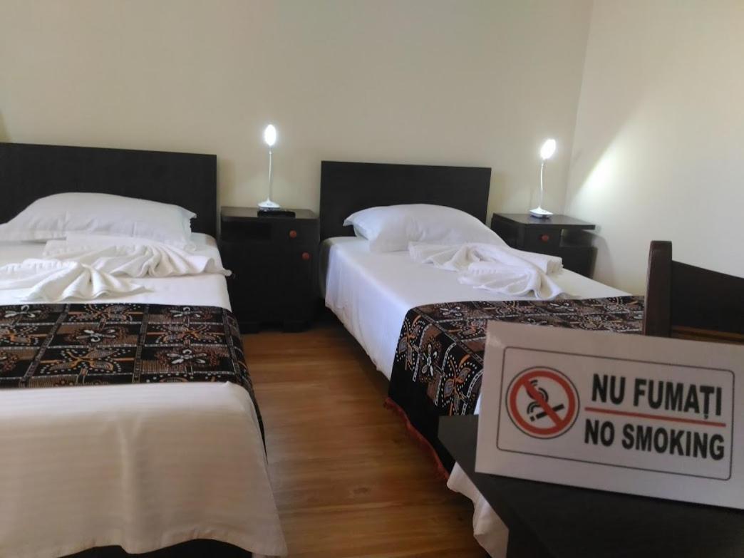 Edelweiss Guesthouse, Glamping And Camping Suhaia Exterior foto